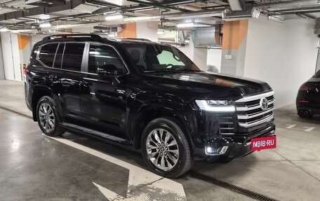 Toyota Land Cruiser, 2026 год, 34 000 000 рублей, 5 фотография