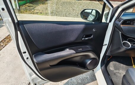 Toyota Sienta II, 2015 год, 1 250 000 рублей, 10 фотография