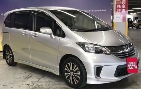 Honda Freed I, 2014 год, 800 000 рублей, 2 фотография