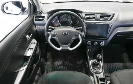 KIA Rio III рестайлинг, 2015 год, 949 900 рублей, 12 фотография
