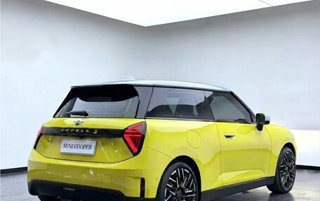 MINI Hatch, 2025 год, 5 490 000 рублей, 2 фотография