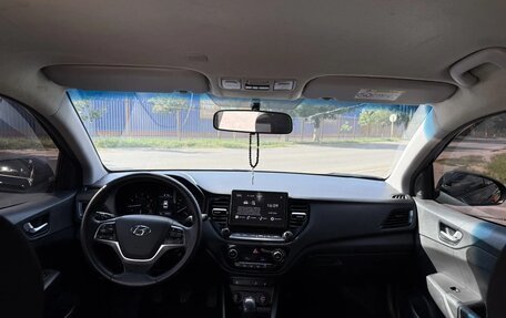 Hyundai Solaris II рестайлинг, 2020 год, 1 300 000 рублей, 4 фотография