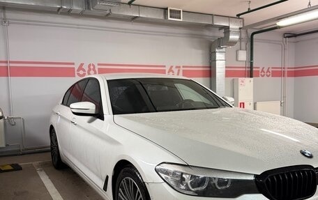 BMW 5 серия, 2018 год, 2 800 000 рублей, 3 фотография
