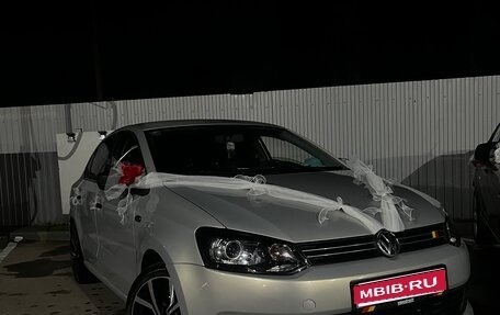 Volkswagen Polo VI (EU Market), 2012 год, 660 000 рублей, 1 фотография