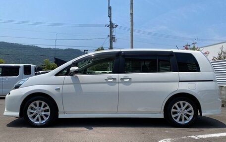 Toyota ISis I, 2013 год, 1 060 000 рублей, 5 фотография