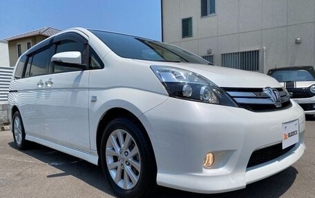 Toyota ISis I, 2013 год, 1 060 000 рублей, 2 фотография