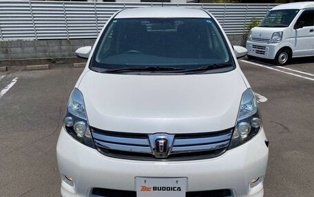 Toyota ISis I, 2013 год, 1 060 000 рублей, 3 фотография