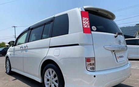 Toyota ISis I, 2013 год, 1 060 000 рублей, 9 фотография