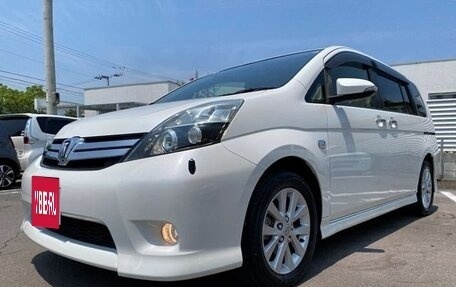 Toyota ISis I, 2013 год, 1 060 000 рублей, 4 фотография