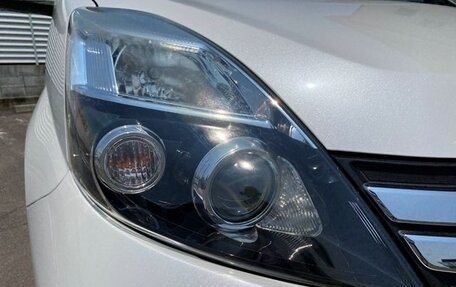 Toyota ISis I, 2013 год, 1 060 000 рублей, 23 фотография