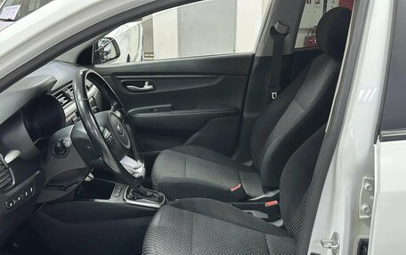 KIA Rio IV, 2018 год, 1 450 000 рублей, 12 фотография