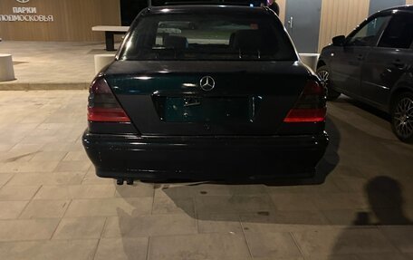 Mercedes-Benz C-Класс, 1998 год, 180 000 рублей, 3 фотография