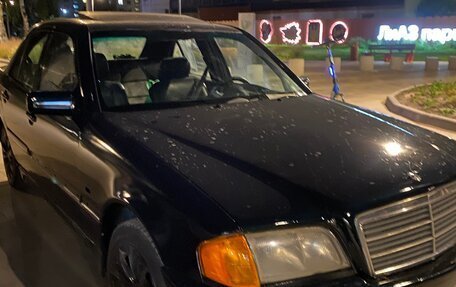 Mercedes-Benz C-Класс, 1998 год, 180 000 рублей, 2 фотография