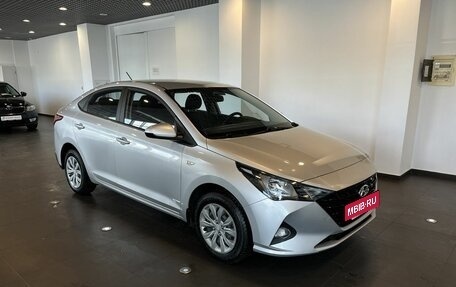 Hyundai Solaris II рестайлинг, 2021 год, 1 560 000 рублей, 1 фотография