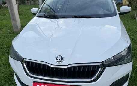 Skoda Rapid II, 2021 год, 1 350 000 рублей, 10 фотография