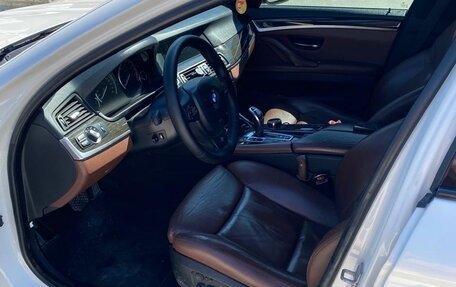 BMW 5 серия, 2011 год, 1 600 000 рублей, 8 фотография