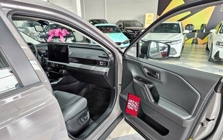 Toyota RAV4, 2026 год, 4 049 000 рублей, 23 фотография