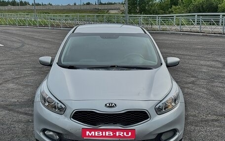 KIA cee'd III, 2012 год, 590 000 рублей, 1 фотография