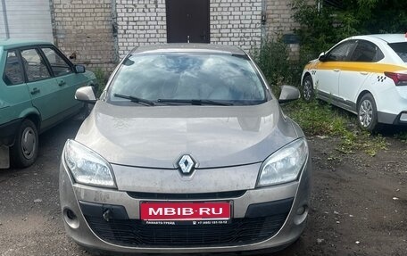 Renault Megane III, 2011 год, 330 000 рублей, 1 фотография