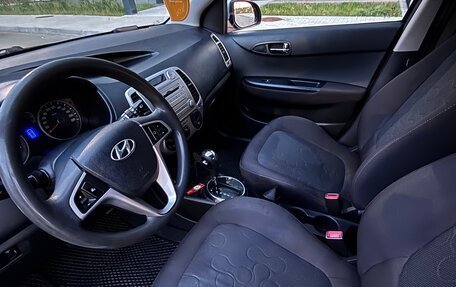 Hyundai i20 IB рестайлинг, 2010 год, 420 000 рублей, 14 фотография