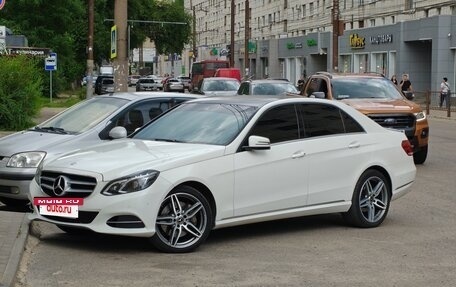 Mercedes-Benz E-Класс, 2013 год, 2 850 000 рублей, 2 фотография