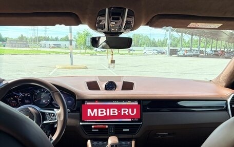 Porsche Cayenne III, 2020 год, 7 550 000 рублей, 10 фотография