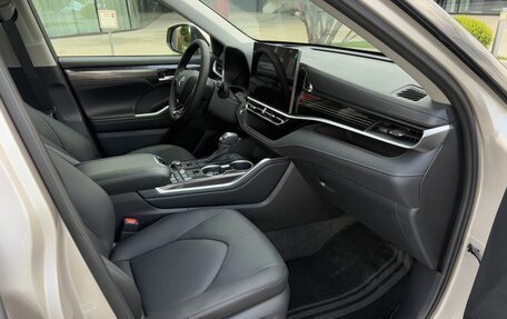 Toyota Highlander, 2026 год, 5 395 000 рублей, 39 фотография
