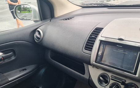 Nissan Note II рестайлинг, 2005 год, 440 000 рублей, 12 фотография