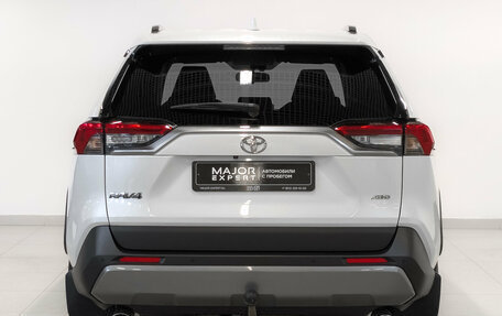 Toyota RAV4, 2019 год, 2 565 000 рублей, 6 фотография