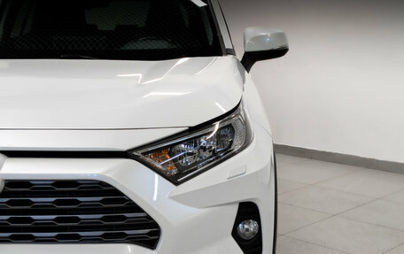 Toyota RAV4, 2019 год, 2 565 000 рублей, 17 фотография
