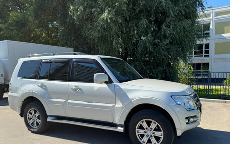 Mitsubishi Pajero IV, 2015 год, 2 600 000 рублей, 4 фотография
