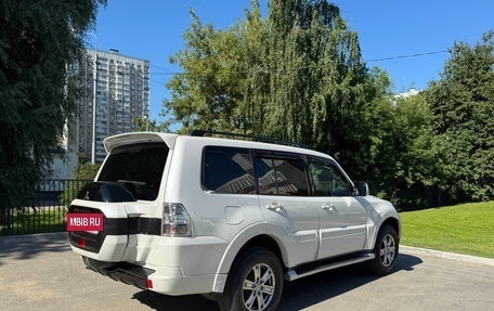 Mitsubishi Pajero IV, 2015 год, 2 600 000 рублей, 6 фотография