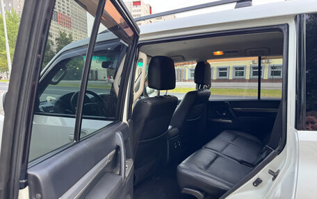Mitsubishi Pajero IV, 2015 год, 2 600 000 рублей, 15 фотография