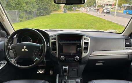 Mitsubishi Pajero IV, 2015 год, 2 600 000 рублей, 17 фотография