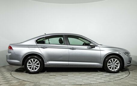 Volkswagen Passat B8 рестайлинг, 2017 год, 1 779 700 рублей, 4 фотография