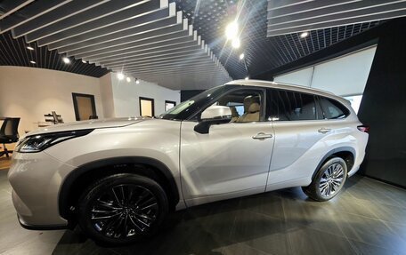Toyota Highlander, 2026 год, 5 650 000 рублей, 5 фотография