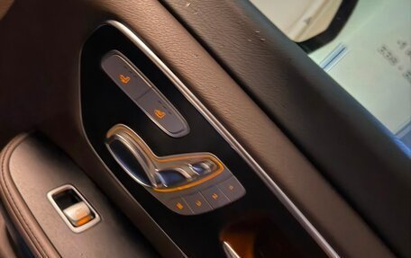 Mercedes-Benz V-Класс, 2022 год, 7 700 000 рублей, 2 фотография