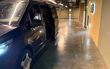 Mercedes-Benz V-Класс, 2022 год, 7 700 000 рублей, 10 фотография