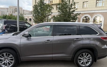 Toyota Highlander III, 2014 год, 2 450 000 рублей, 2 фотография
