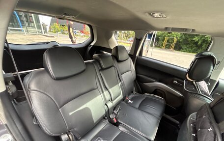 Mitsubishi Outlander III рестайлинг 3, 2007 год, 875 000 рублей, 12 фотография