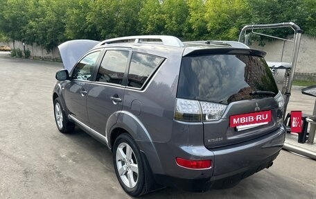 Mitsubishi Outlander III рестайлинг 3, 2007 год, 875 000 рублей, 7 фотография