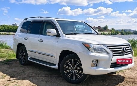 Lexus LX III, 2013 год, 3 850 000 рублей, 7 фотография