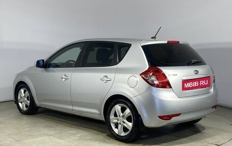 KIA cee'd I рестайлинг, 2010 год, 740 000 рублей, 10 фотография