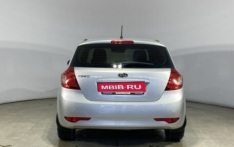 KIA cee'd I рестайлинг, 2010 год, 740 000 рублей, 8 фотография