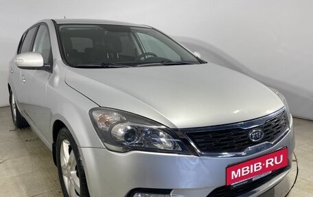 KIA cee'd I рестайлинг, 2010 год, 740 000 рублей, 15 фотография