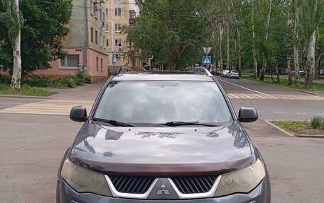 Mitsubishi Outlander III рестайлинг 3, 2007 год, 750 000 рублей, 4 фотография