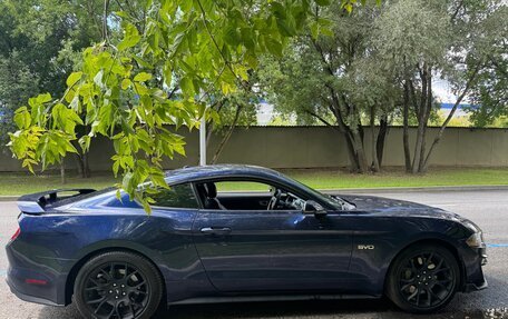 Ford Mustang VI рестайлинг, 2017 год, 2 500 000 рублей, 7 фотография