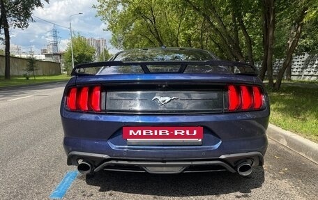 Ford Mustang VI рестайлинг, 2017 год, 2 500 000 рублей, 5 фотография