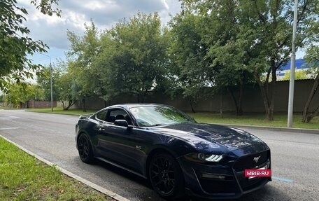 Ford Mustang VI рестайлинг, 2017 год, 2 500 000 рублей, 8 фотография