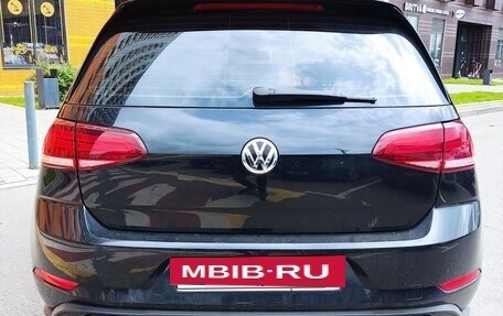 Volkswagen Golf GTI VII, 2018 год, 2 250 000 рублей, 7 фотография